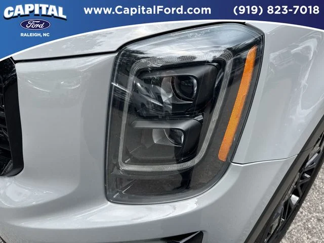 Used 2022 Gray Kia EX image 11