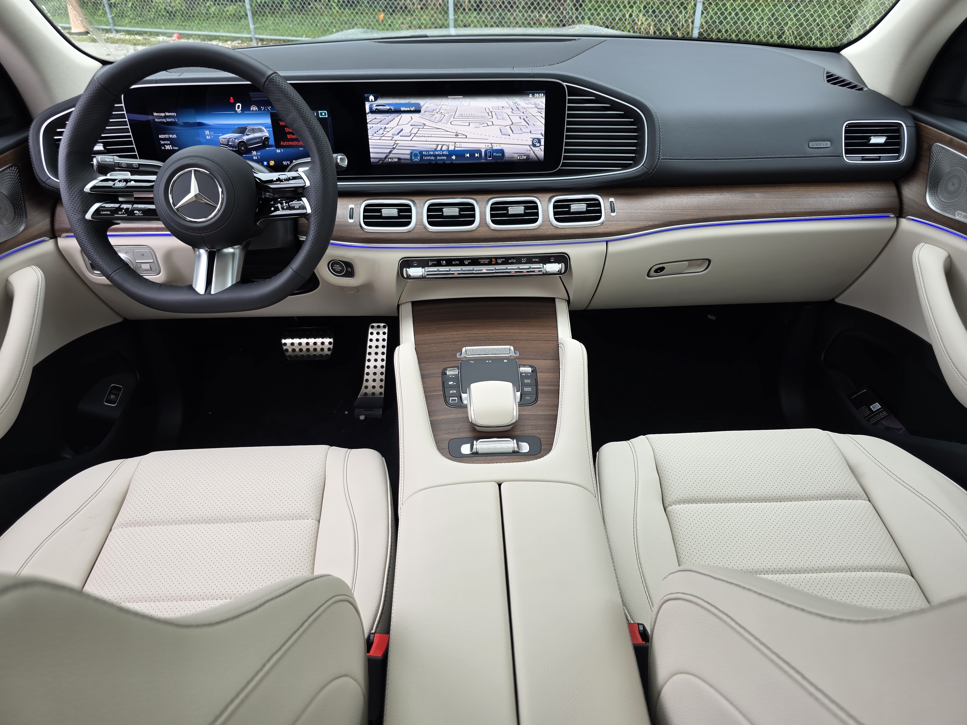 New 2026 MANUFAKTUR Alpine Grey Mercedes-Benz GLS 450 image 33