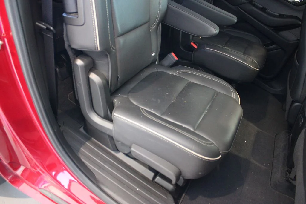 Used 2023 Red Chevrolet Premier image 26