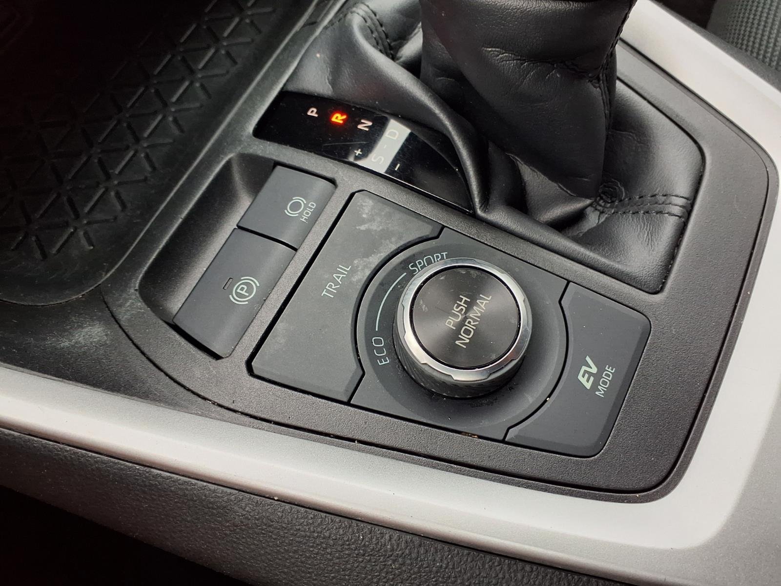 Used 2022 Black Toyota Hybrid LE image 10