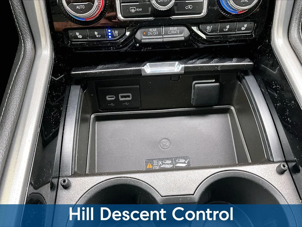 Used 2022 Green GMC Denali image 21