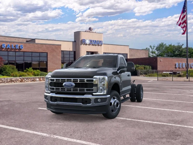 New 2026 Agate Black Metallic Ford F-350® XL image 29