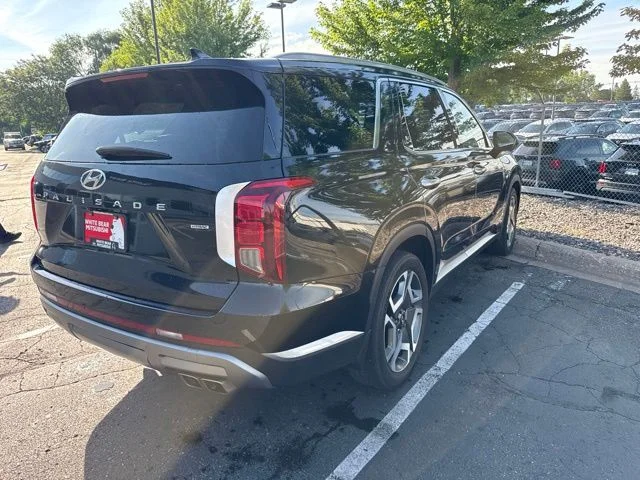 Used 2024 Hyundai Palisade SEL with VIN KM8R4DGE4RU688784 for sale in White Bear Lake, Minnesota