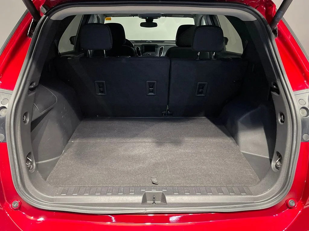 Used 2023 Red Chevrolet LT image 5