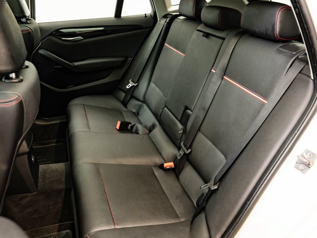 Used 2014 Alpine White BMW xDrive28i image 43