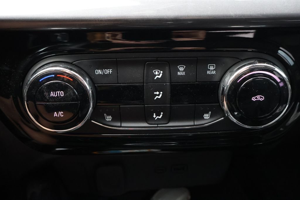 Used 2024 Mosaic Black Metallic Chevrolet ACTIV image 22