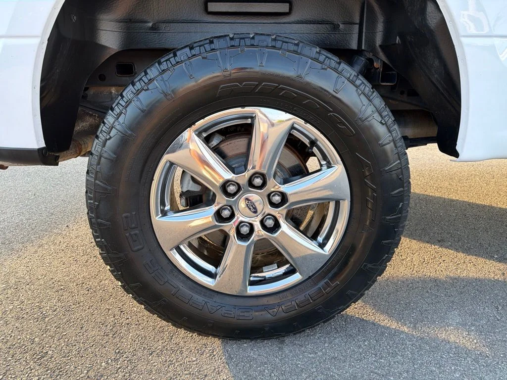 Used 2018 White Ford XLT image 13