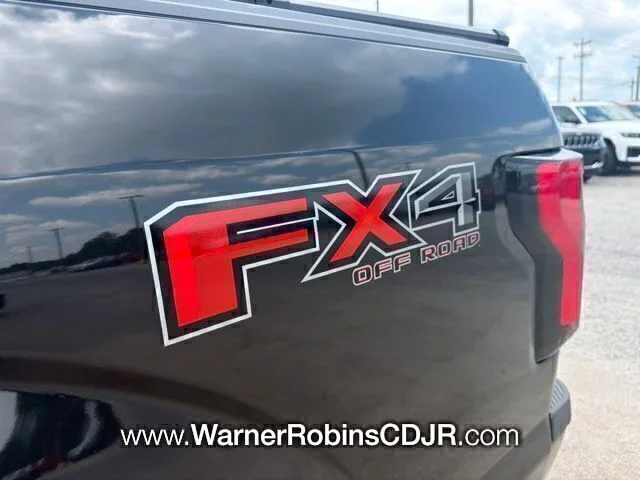 Used 2015 Black Ford XLT image 7