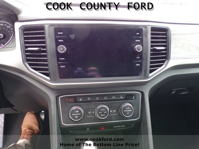 Used 2021 Pure Gray Volkswagen 2.0T SE w/Technology image 5