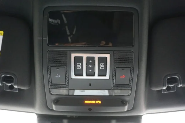 Used 2025 GRAY Land Rover S image 49