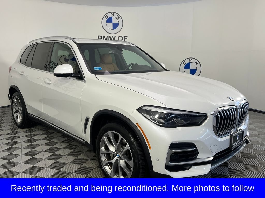 Used 2023 White BMW xDrive40i image 1