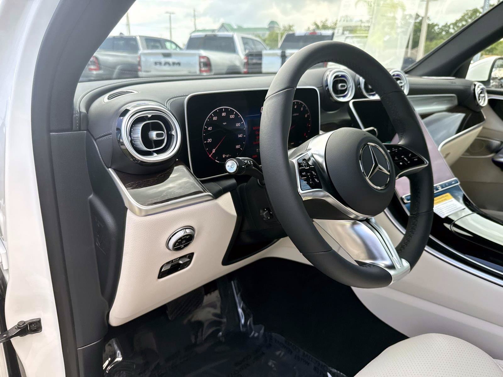 New 2026 Polar White Mercedes-Benz 300 SUV image 20