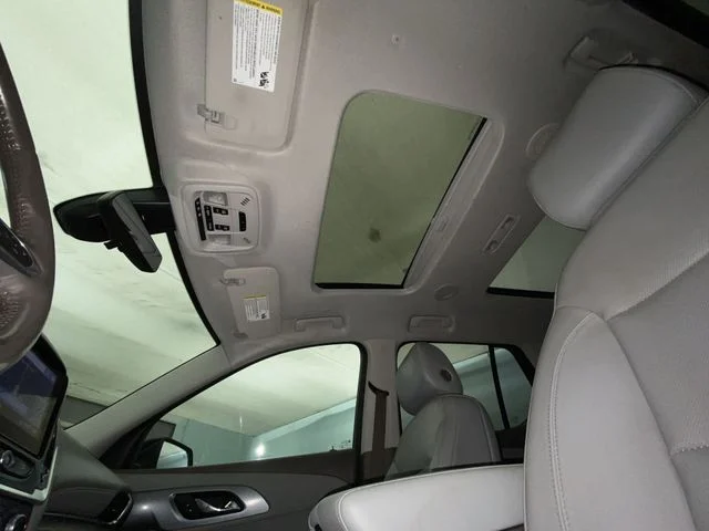 Used 2021 Red Chevrolet Premier image 22