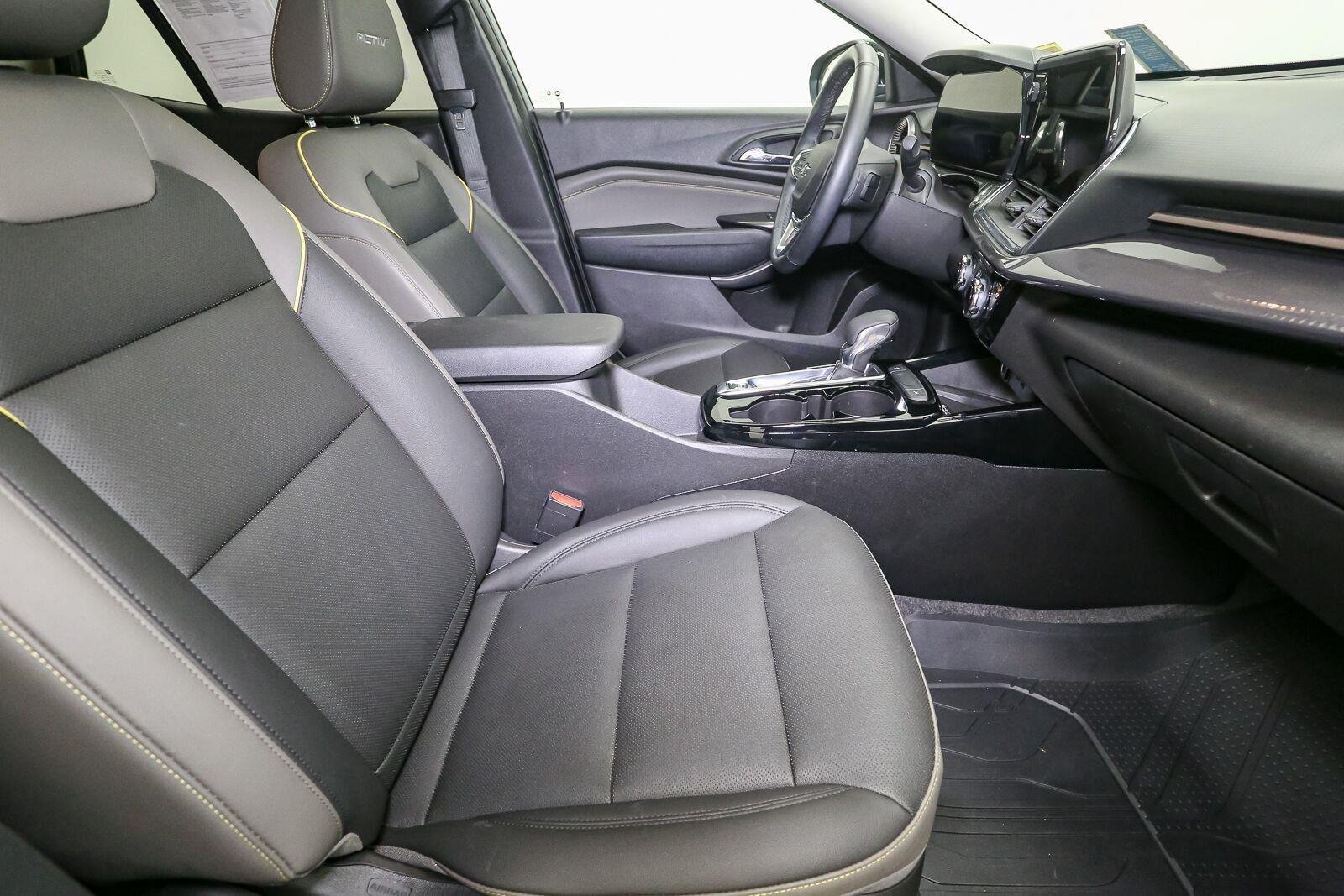 Used 2025 Sterling Gray Metallic Chevrolet ACTIV image 17