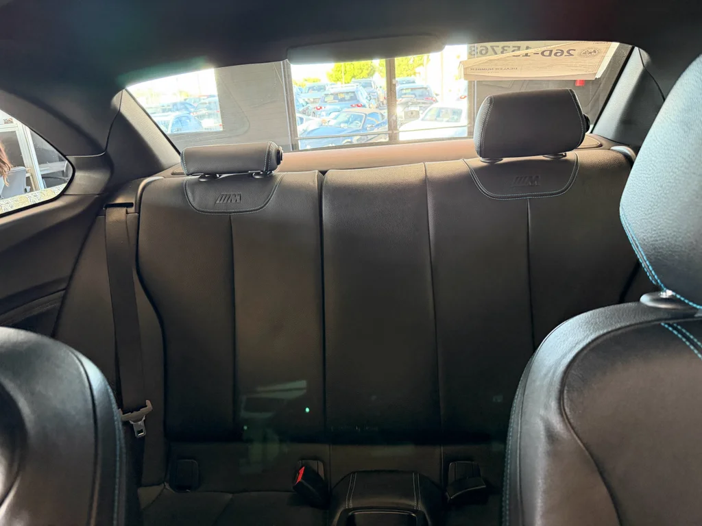 Used 2018 Long Beach Blue Metallic BMW Base image 19
