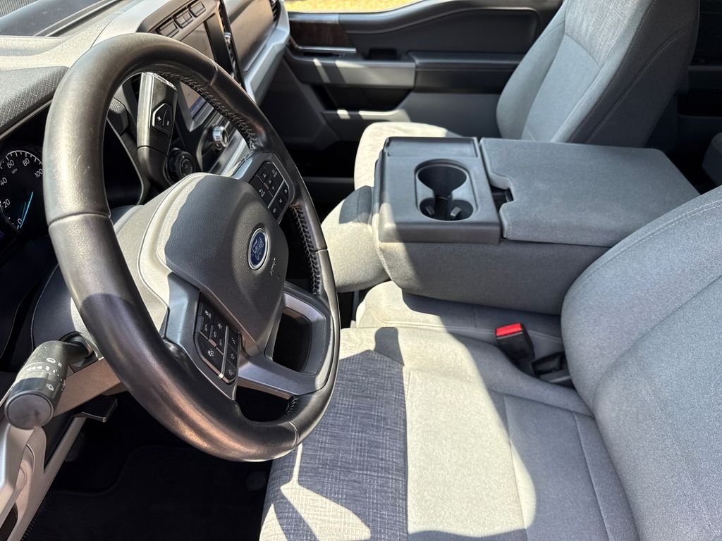 Used 2022 White Ford XLT image 18