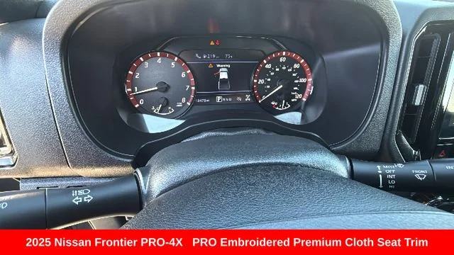 2025 Nissan Frontier PRO-4X - Photo 21