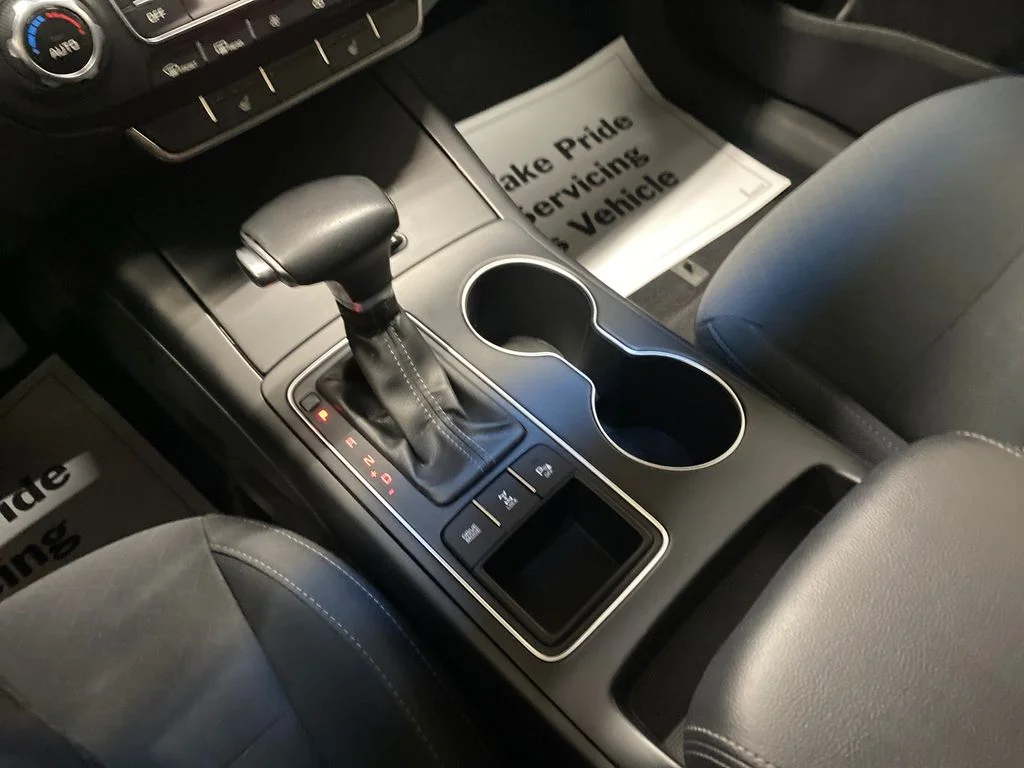 Used 2019 Silver Kia LX image 20