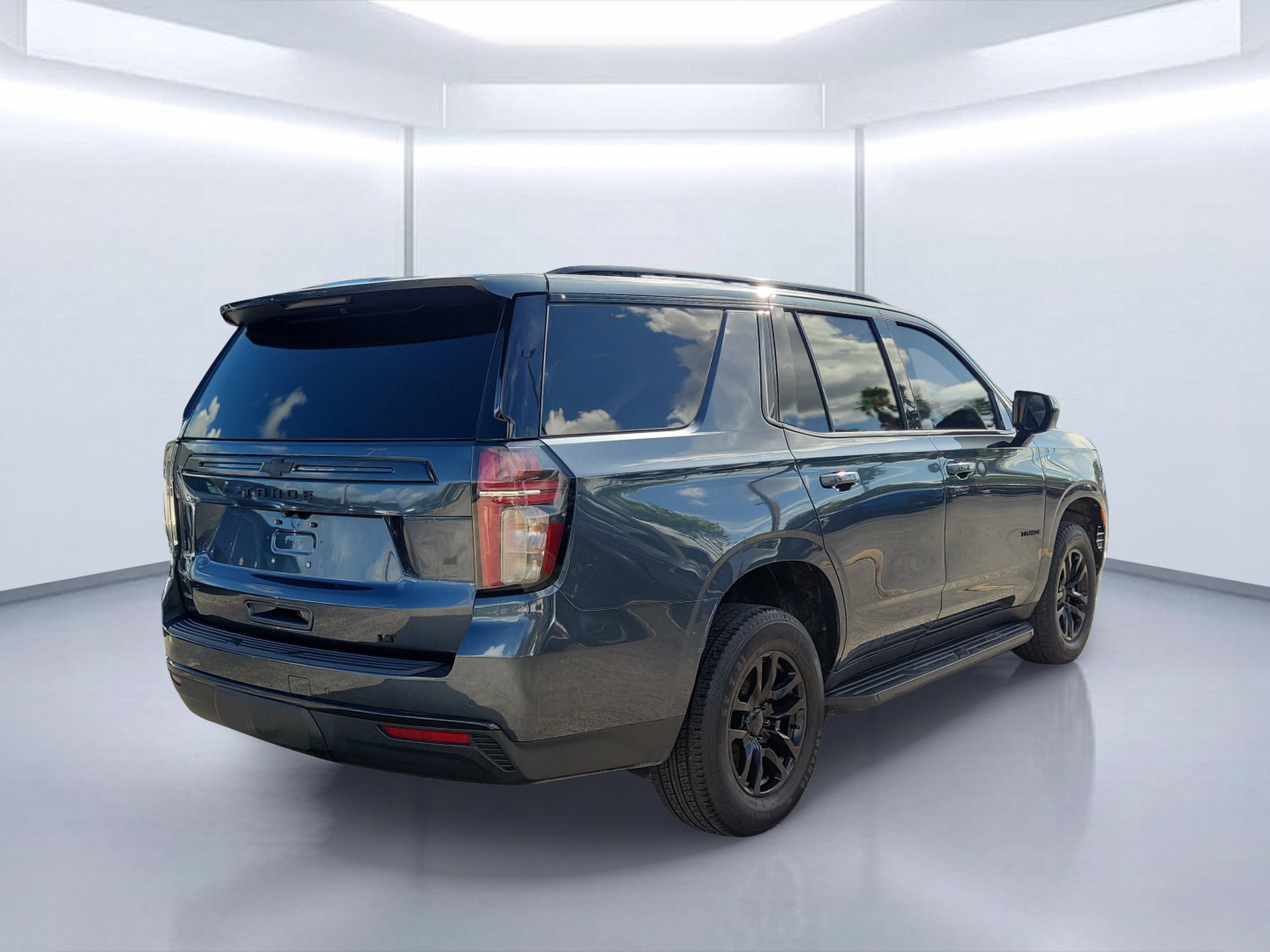 Used 2021 Shadow Gray Metallic Chevrolet LT image 4