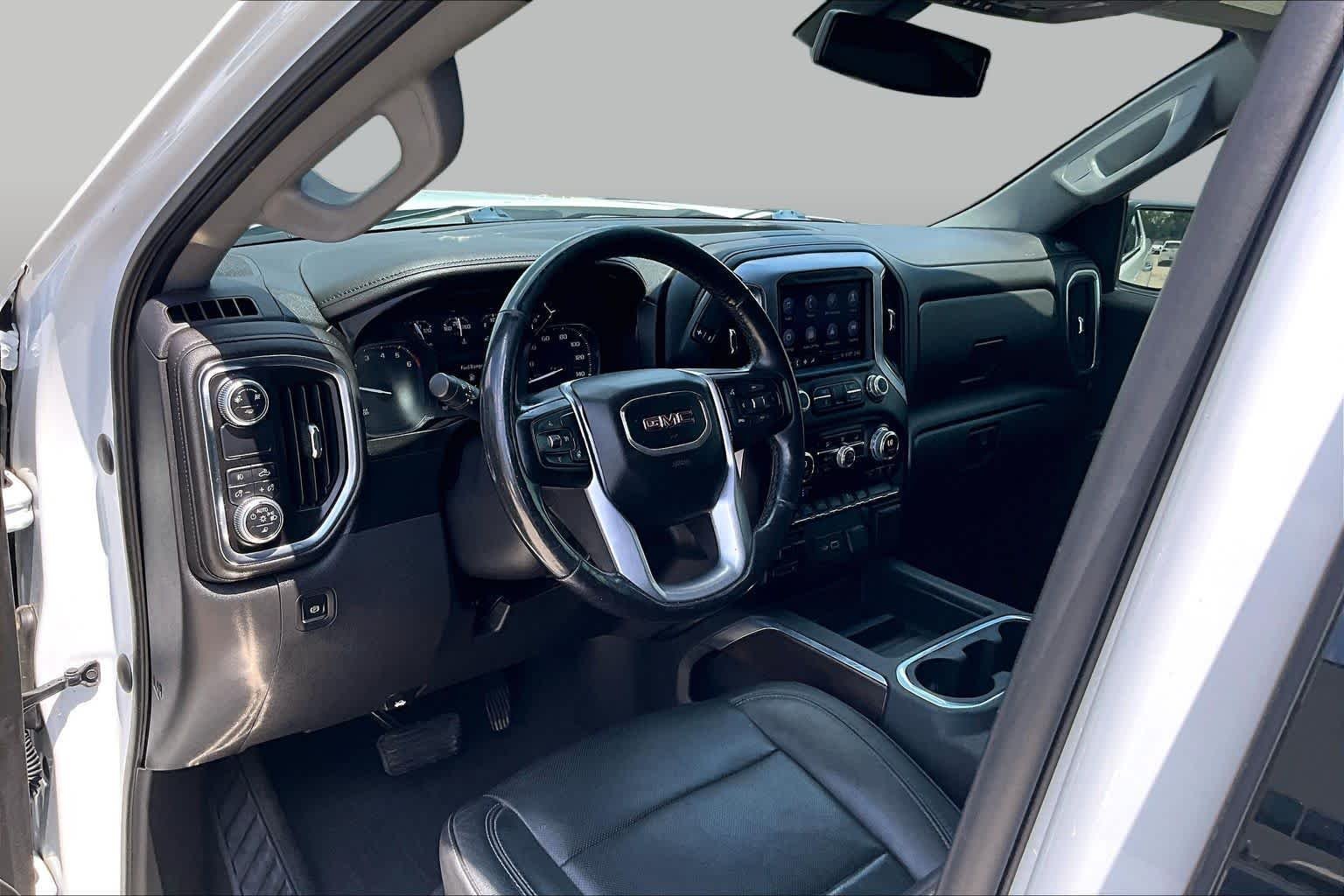 Used 2019 Summit White GMC SLT image 17