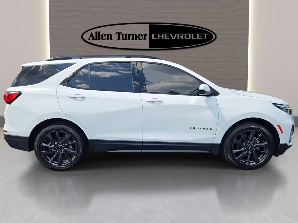 Used 2022 White Chevrolet RS image 6
