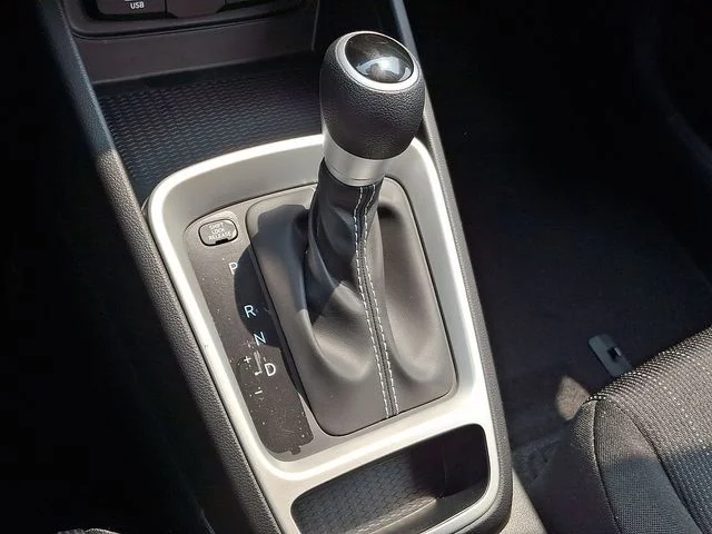 New 2026 White Hyundai SE image 17