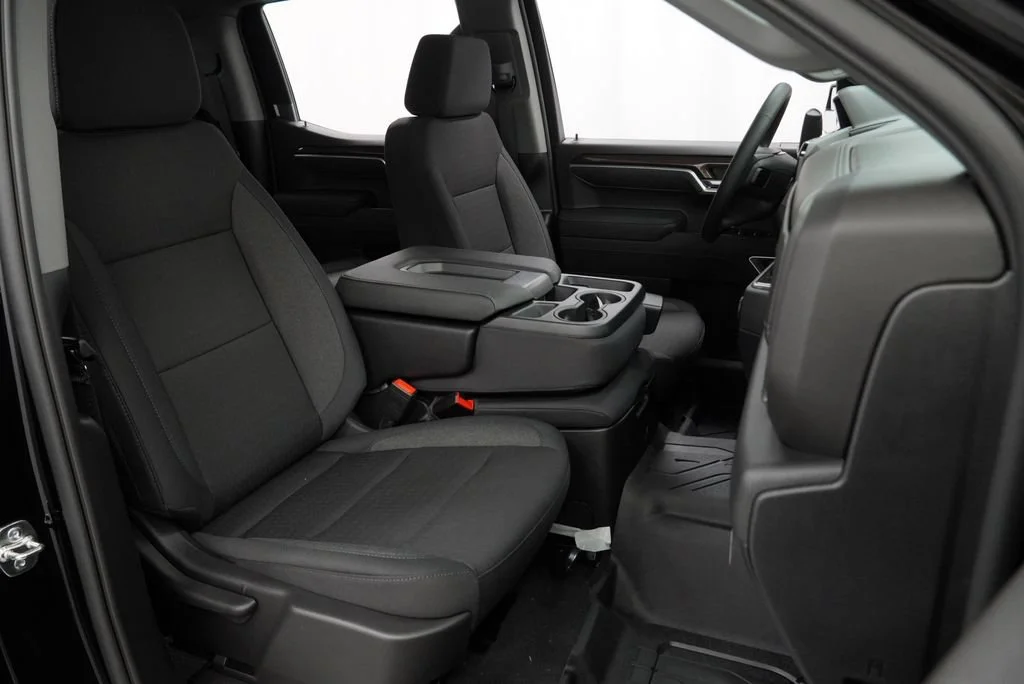 New 2026 Black Chevrolet LT image 27