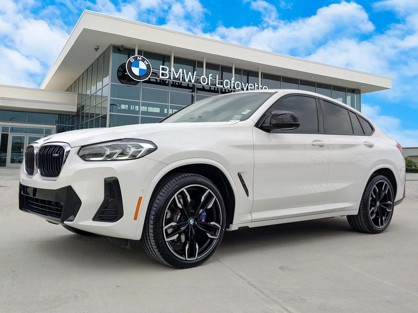 2024 BMW X4 M40i's photo
