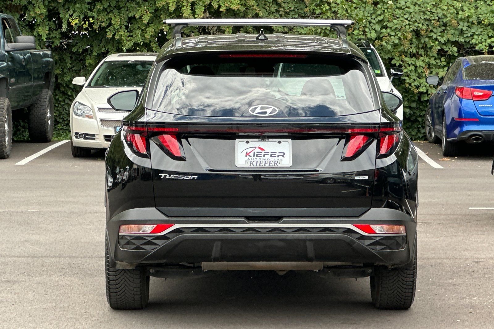 Used 2024 Black Hyundai SEL image 5