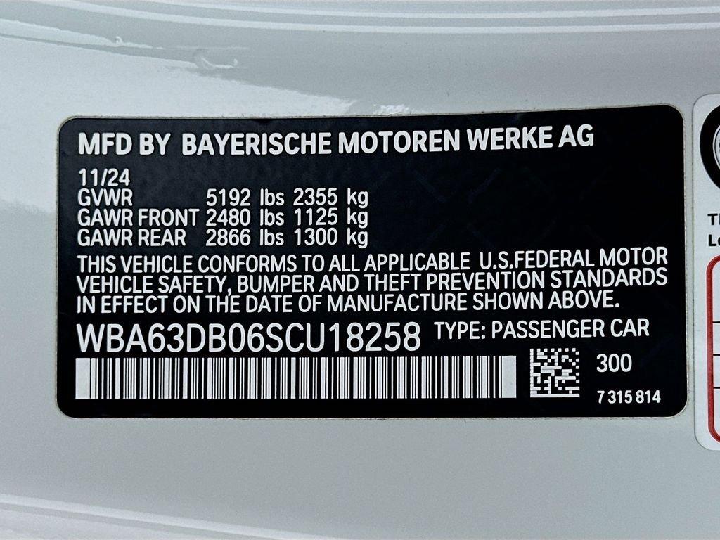 2025 BMW 4 Series M440i - Photo 32