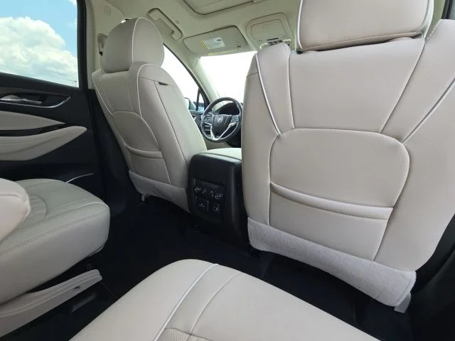 Used 2023 Green Buick Avenir image 18