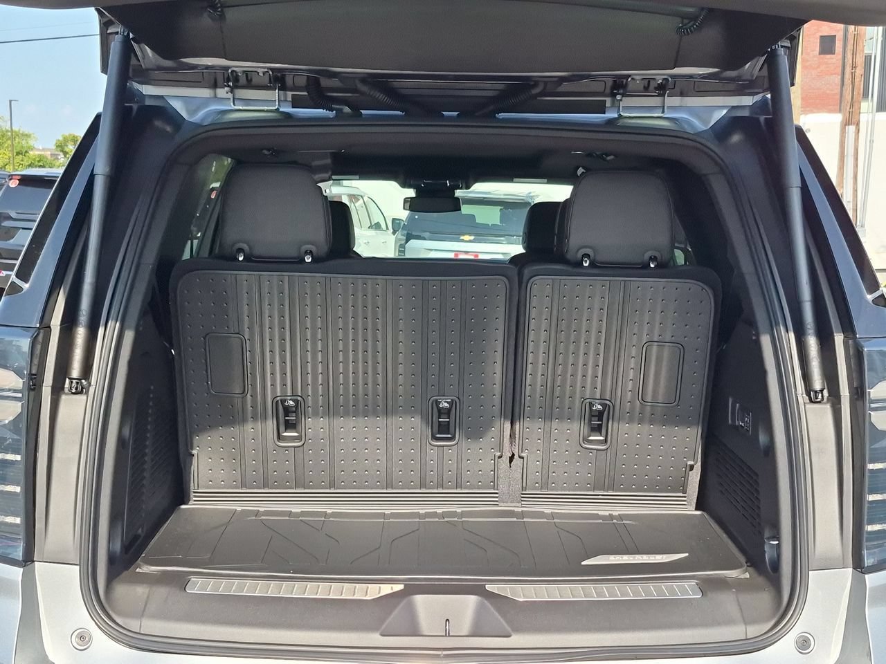 2026 Chevrolet Tahoe RST - Photo 27