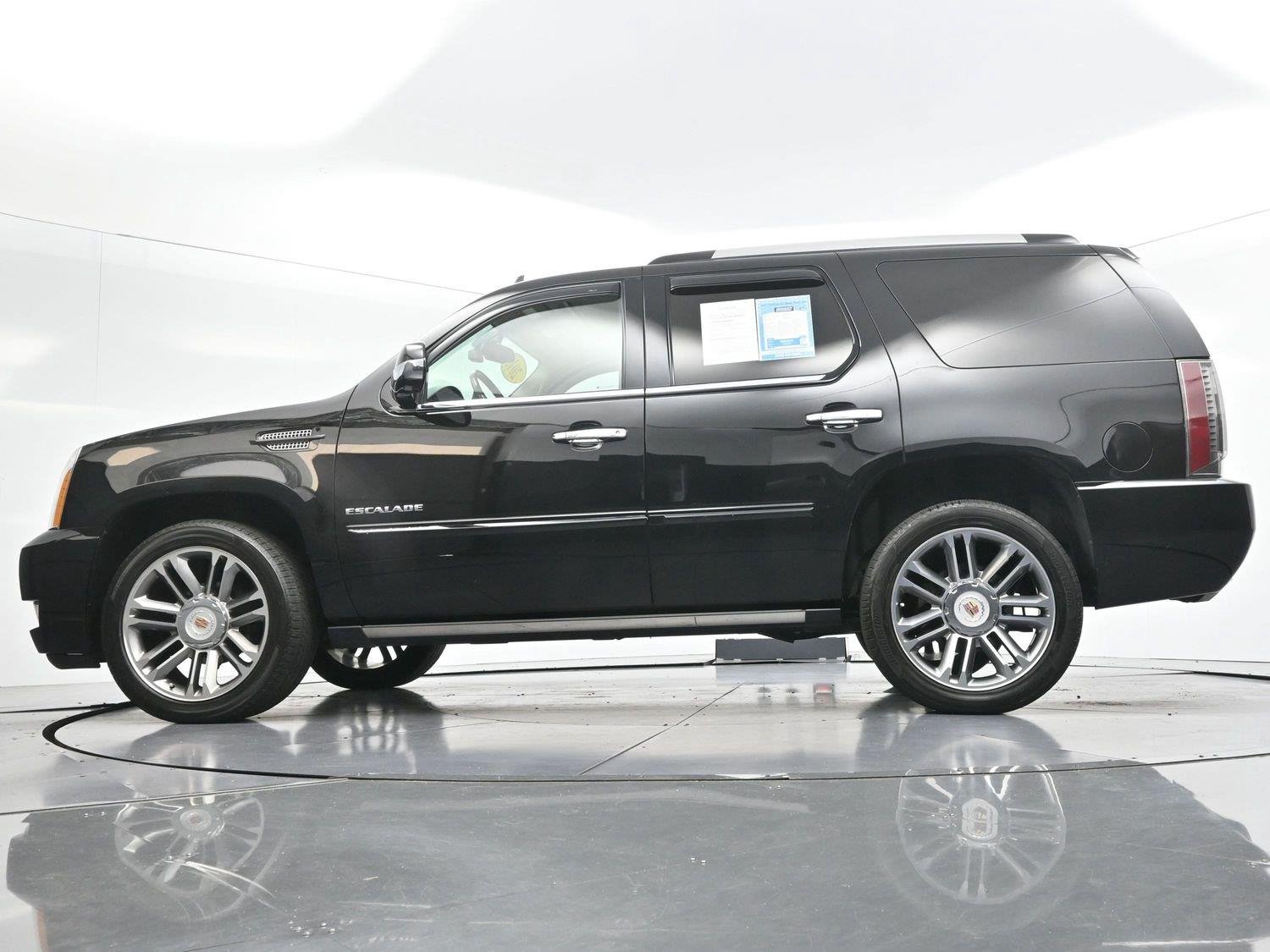 Used 2013 Black Raven Cadillac Premium image 54