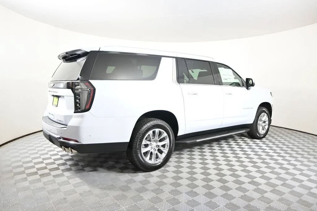 2026 Chevrolet Suburban Premier - Photo 6