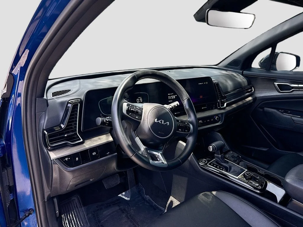 Used 2025 Blue Kia X-Line image 9