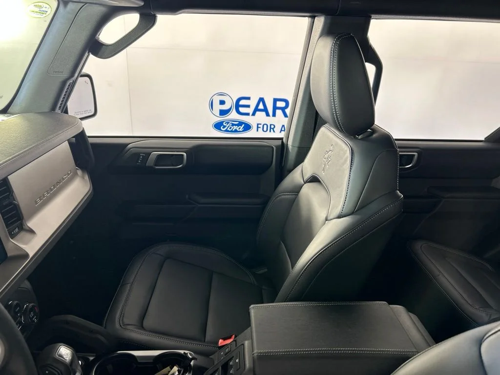New 2026 Ruby Red Metallic Tinted Clearcoat Ford Outer Banks® image 24