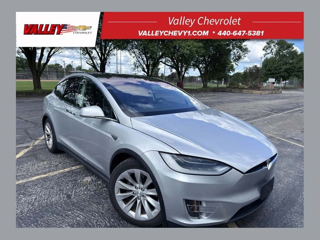 Used 2016 Silver Tesla  image 1