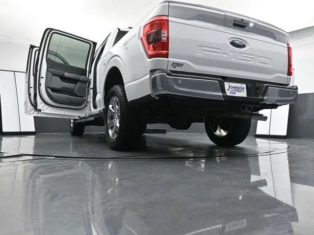 Used 2022 White Ford XLT image 38