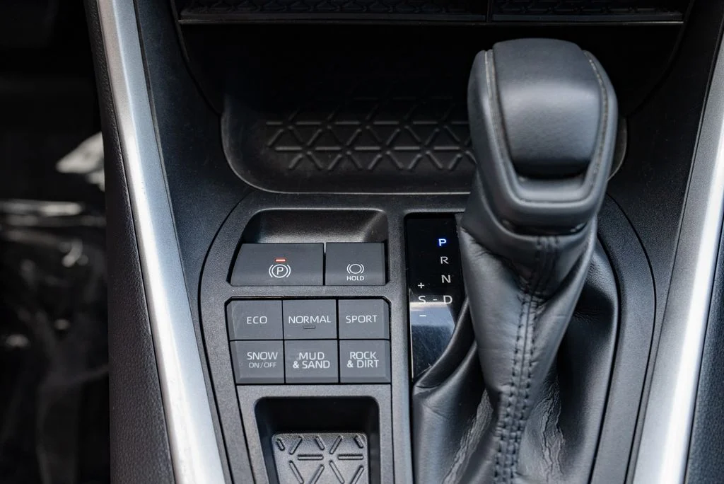 Used 2022 Gray Toyota XLE image 19