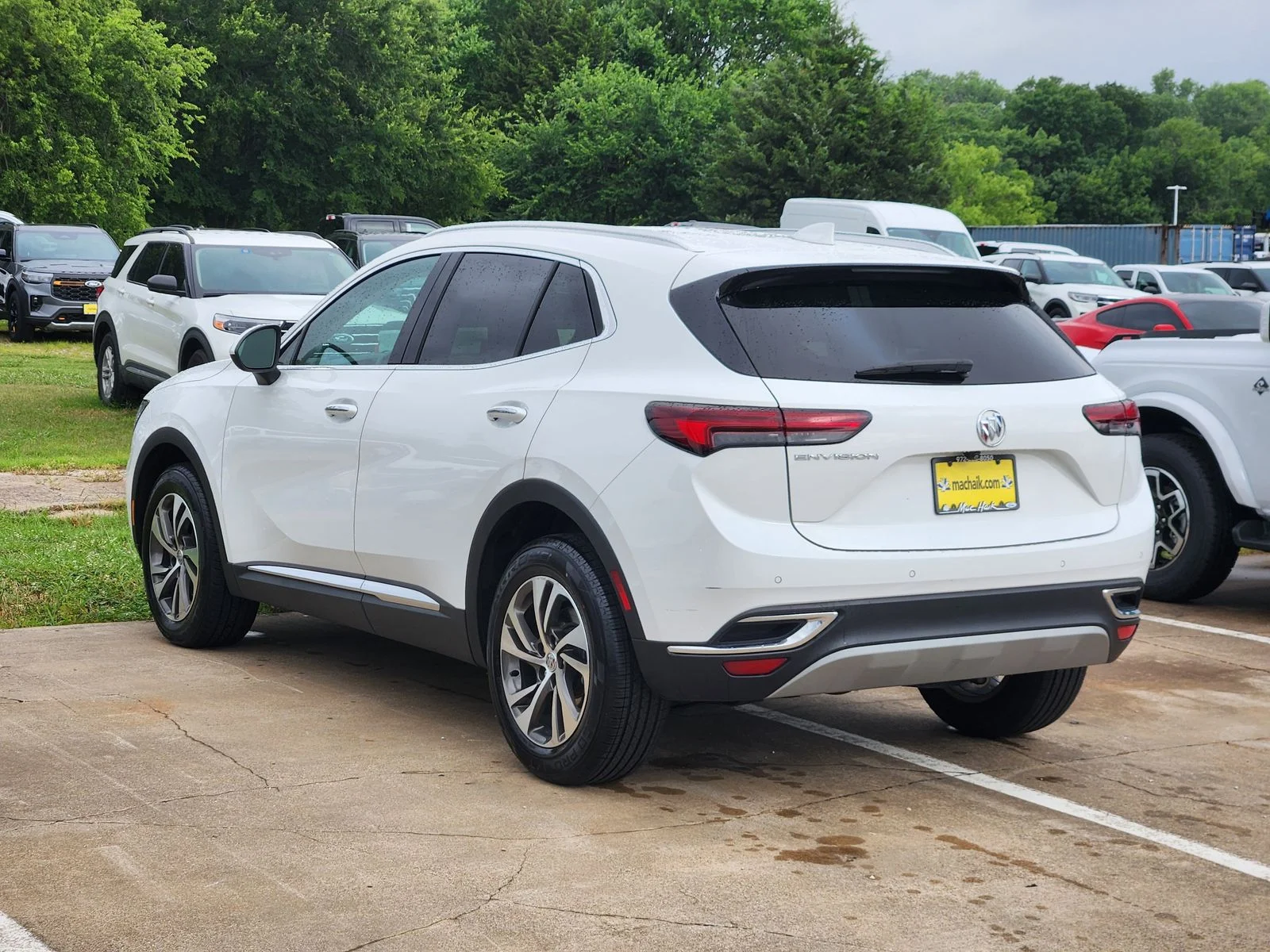 Used 2023 White Buick Essence image 4