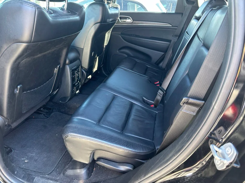 Used 2018 Diamond Black Jeep Limited image 7