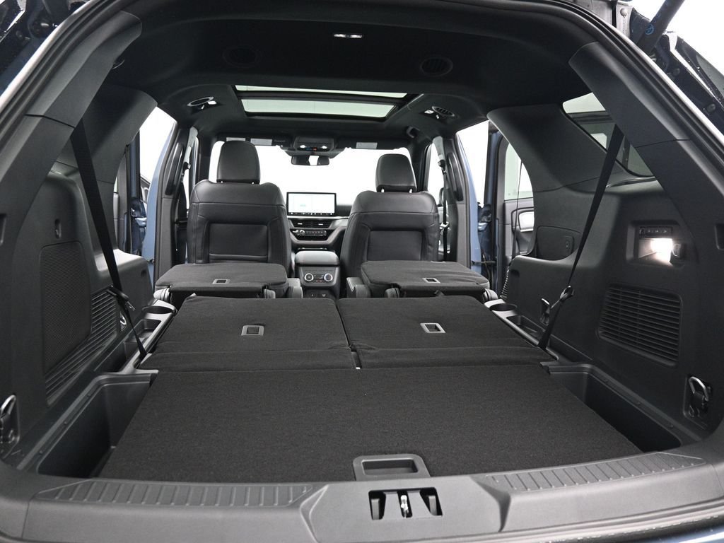 2025 Ford Explorer ST - Photo 26