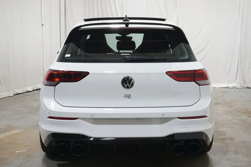 Used 2024 White Volkswagen 2.0T image 7