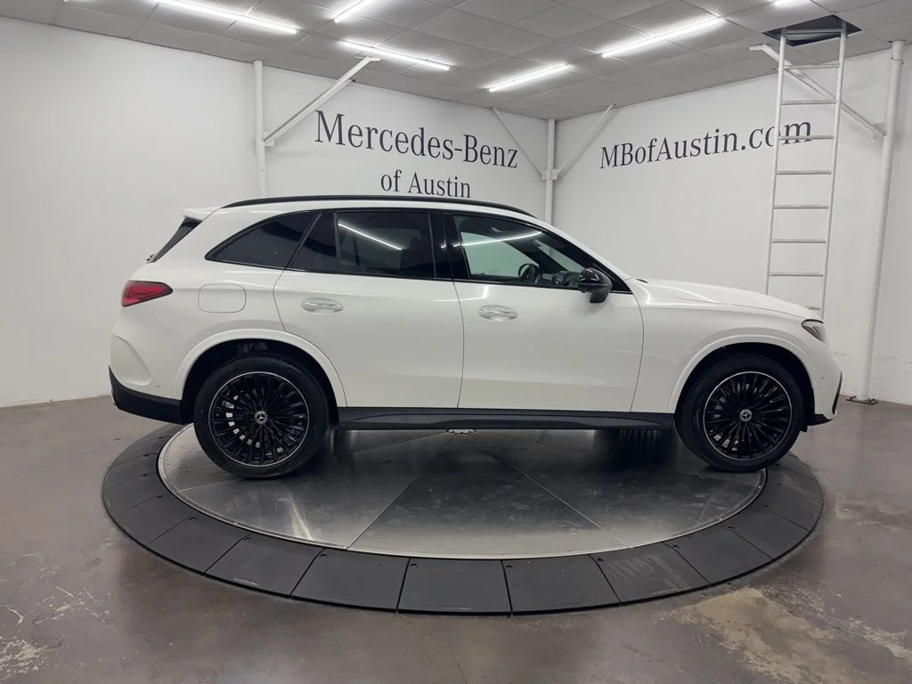 Used 2026 White Mercedes-Benz GLC 300 image 8