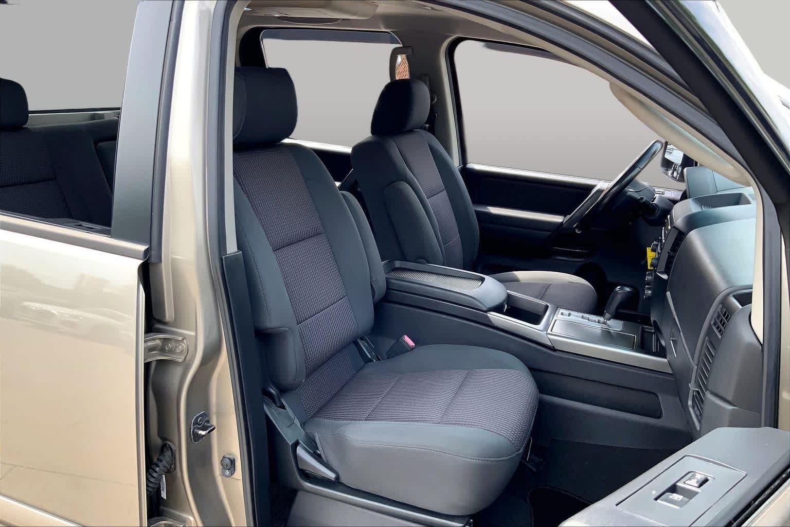 Used 2008 Desert Stone Metallic Nissan LE image 8