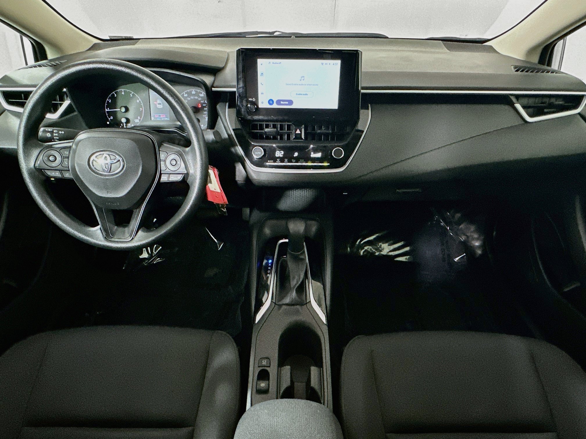 Used 2024 Ice Toyota LE image 26