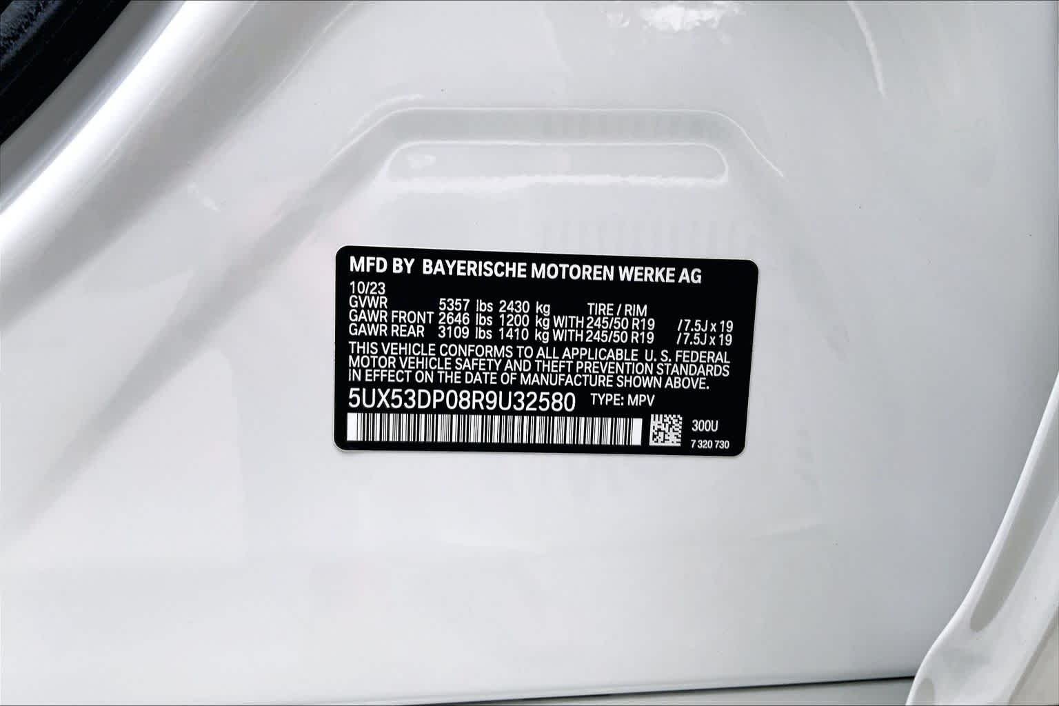 Used 2024 Alpine White BMW xDrive30i image 31