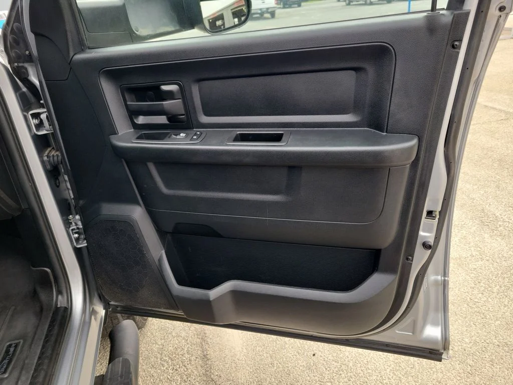 Used 2021 Silver Ram Tradesman image 37