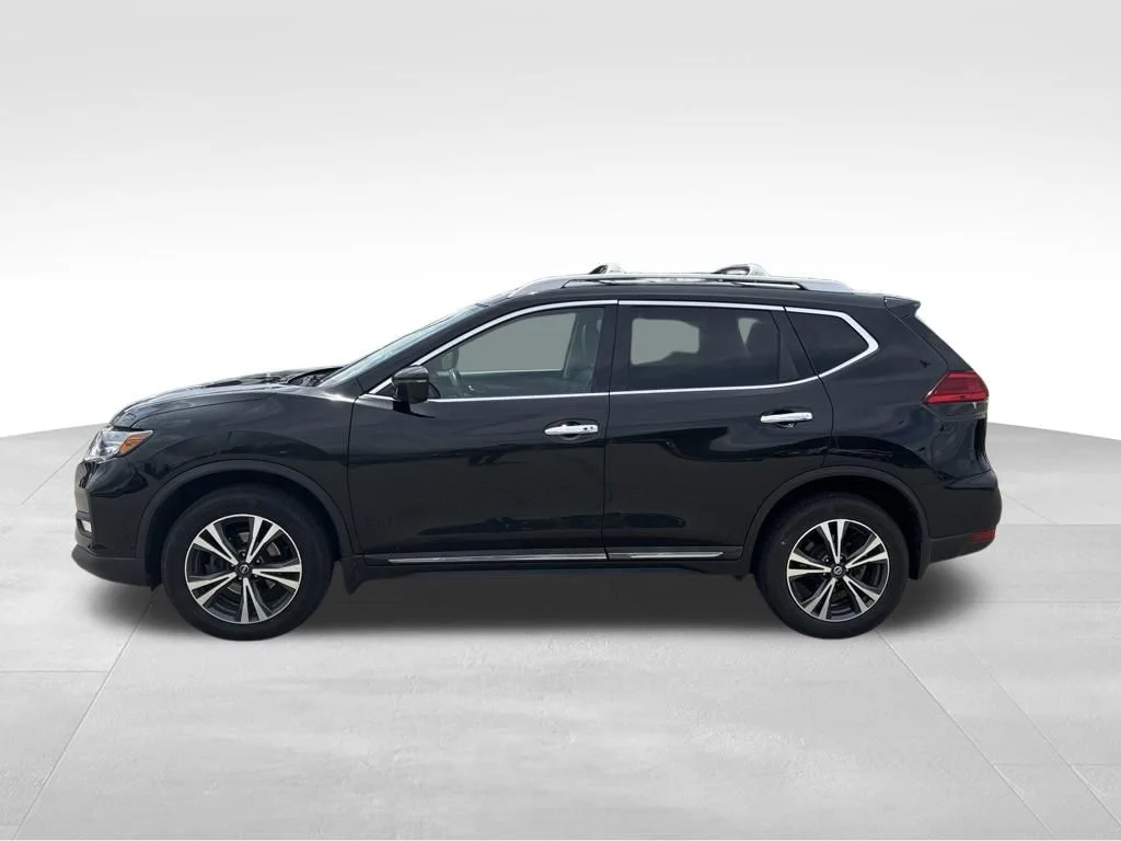 Used 2017 Black Nissan SL image 2