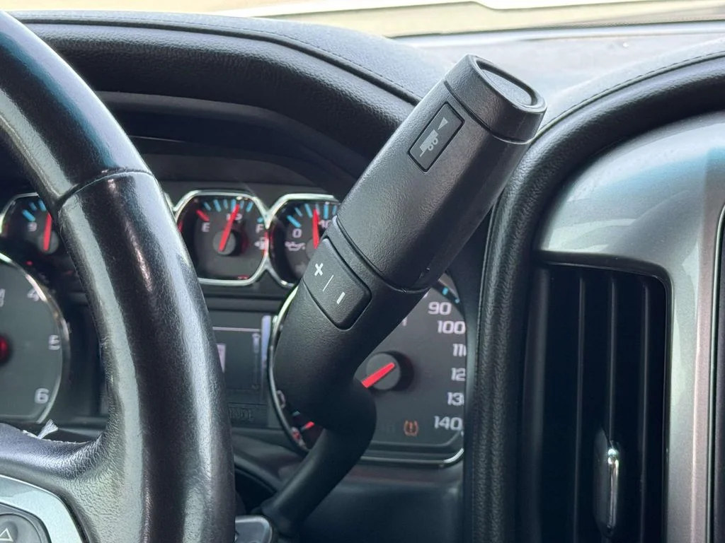 Used 2018 White Chevrolet LTZ image 21